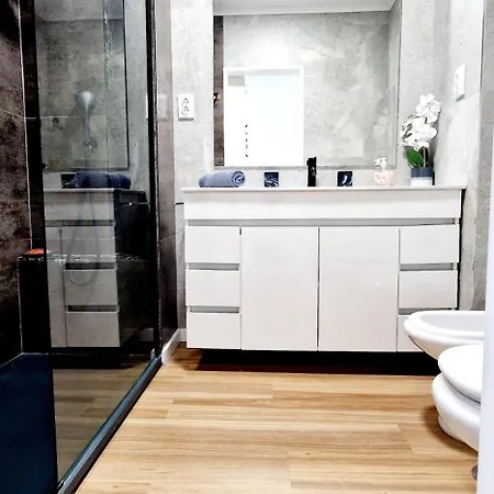 Fantástico T2 Perto Da Da Falésia, *