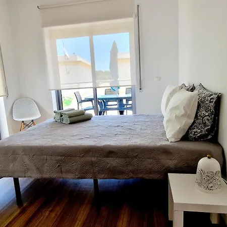 Apartament Fantastico T2 Perto Da Da Falesia,